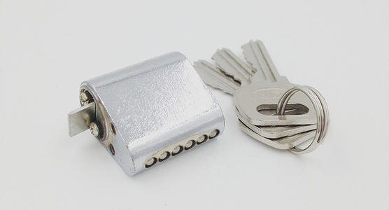 防火門換鎖芯時要注意什么？