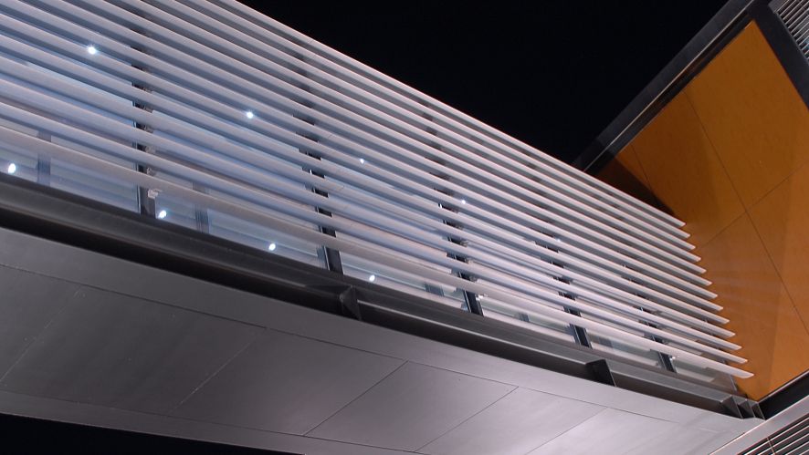 防火卷簾門和擋煙垂壁的區(qū)別？