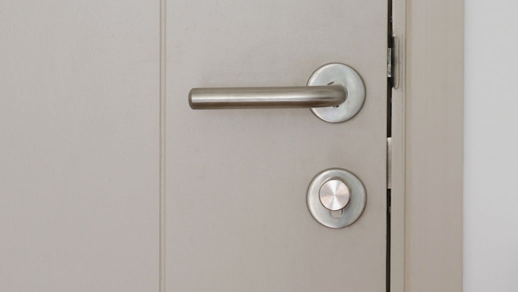 防火門應該常開還是常閉？